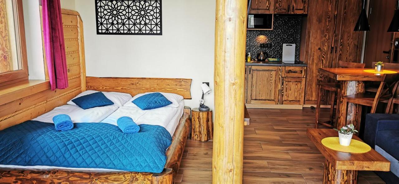 Apartamenty Zloty Gron อิสเตบนา ภายนอก รูปภาพ